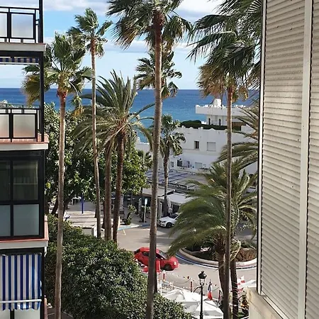 Valdecantos Beachfront Apartment *