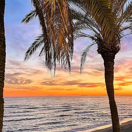 Valdecantos Beachfront アパート