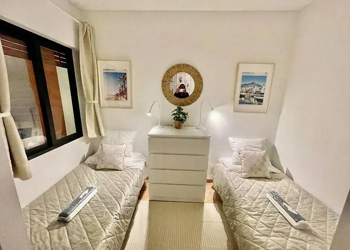 Valdecantos Beachfront Apartament Marbella